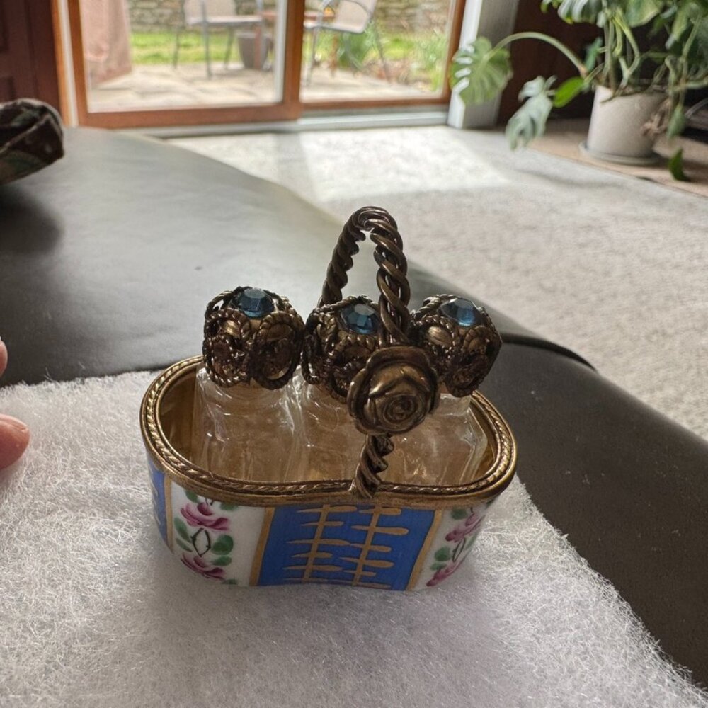 Limoges Basket with 3 Crystal Perfume Bottles Peint Main France